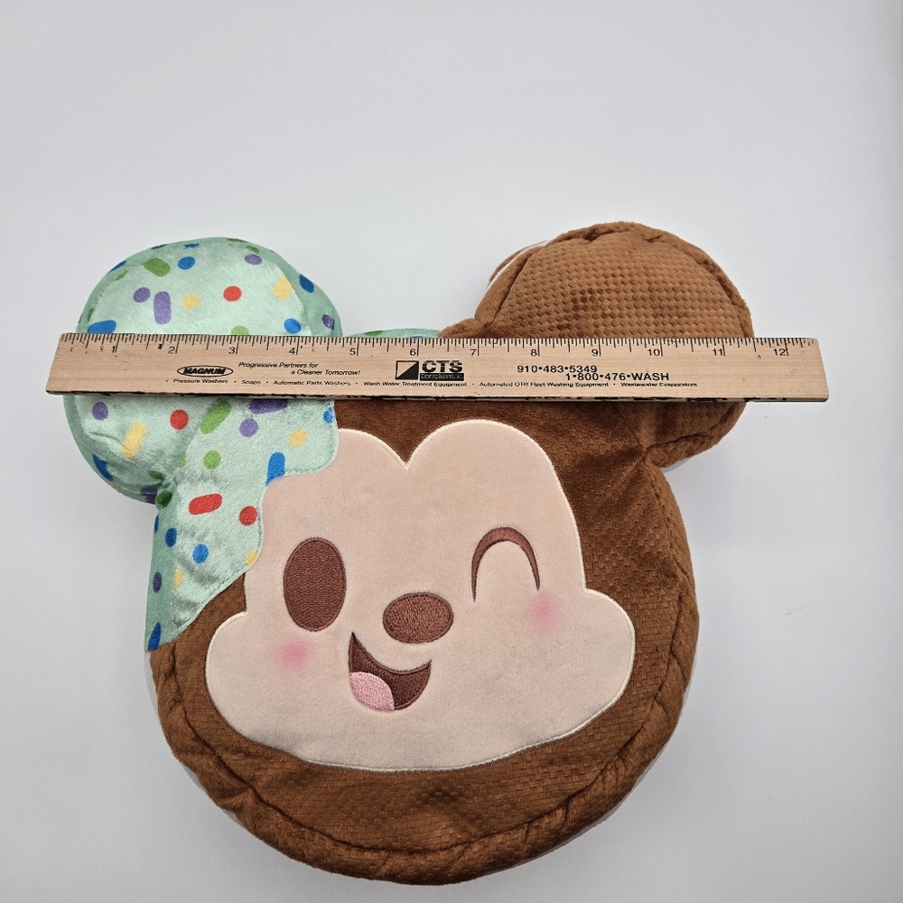 Disney Munchlings Squeeze-A-Munch Large Mint Dipped Ice Cream Sandwich Plush - Picture 10 of 10
